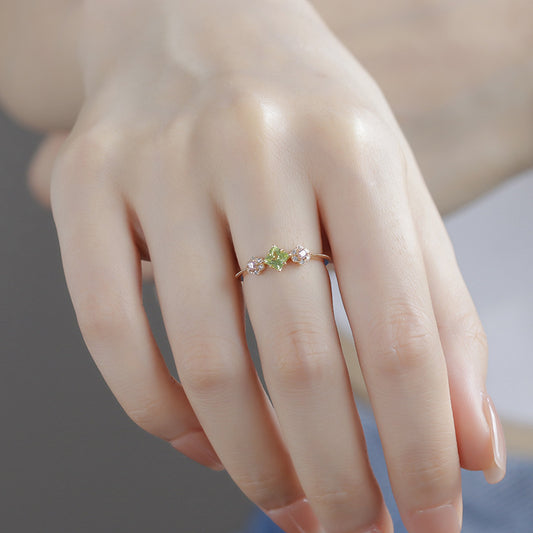 Gold Flower Light Luxury Ring